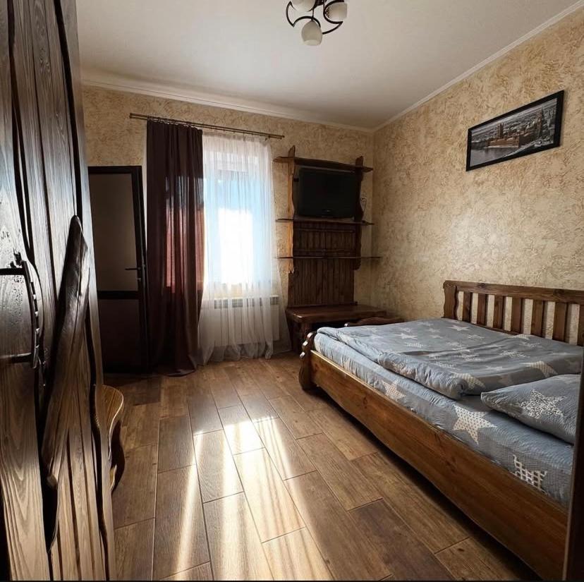 Mini-Hotel Neptun Rivne Exterior foto
